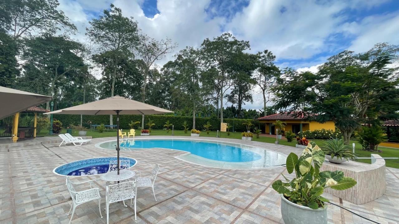 Praga Hotel Campestre Armenia  Εξωτερικό φωτογραφία